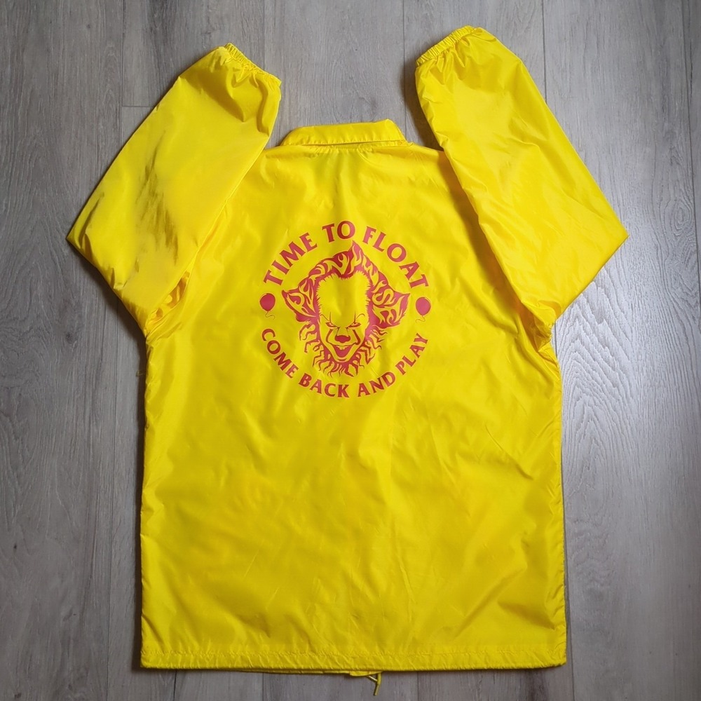 IT Chapter 2 Rain Jacket Pennywise Mens Extra Large Yellow Coat Windbreaker Red